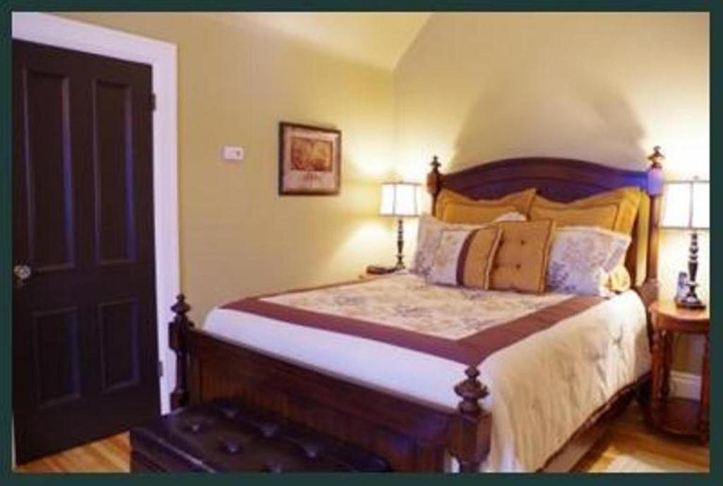 Quartermain House Bed & Breakfast Fredericton Phòng bức ảnh