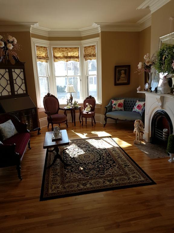Quartermain House Bed & Breakfast Fredericton Ngoại thất bức ảnh