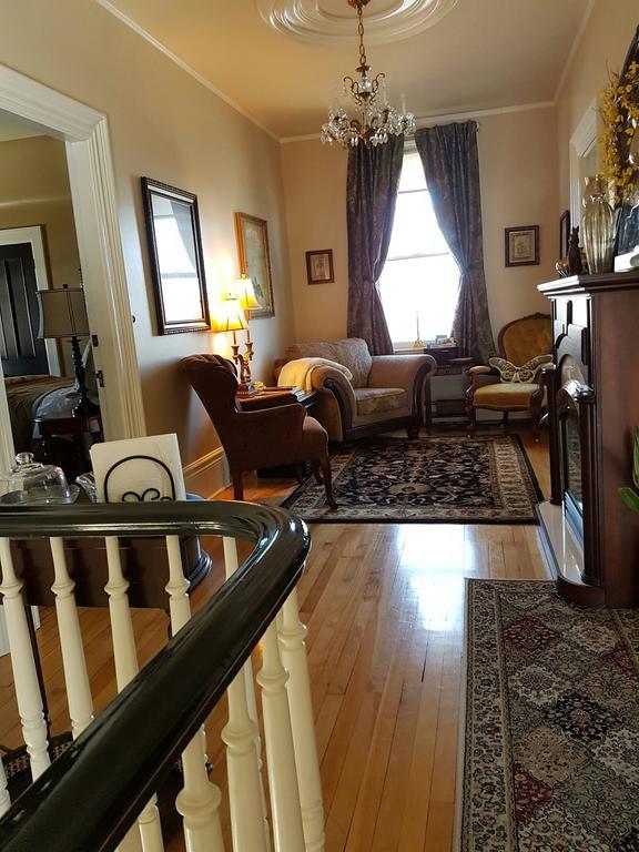 Quartermain House Bed & Breakfast Fredericton Ngoại thất bức ảnh